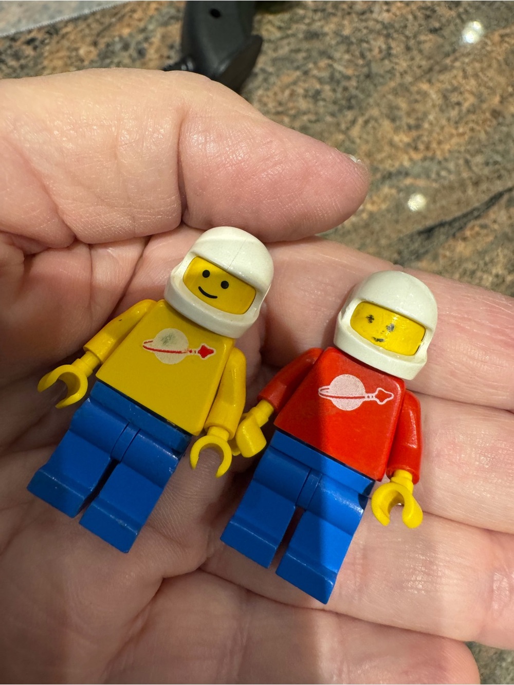 Lot of Legos: Various People/Space/Astronauts - Picture 8 of 8